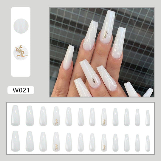 “Fashion Nails 24 Pieces”