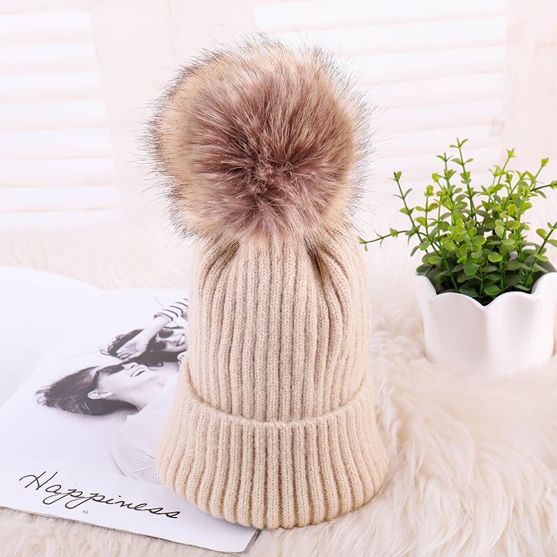 Thickened Warm Dark Buckle Wool Ball Woolen Hat