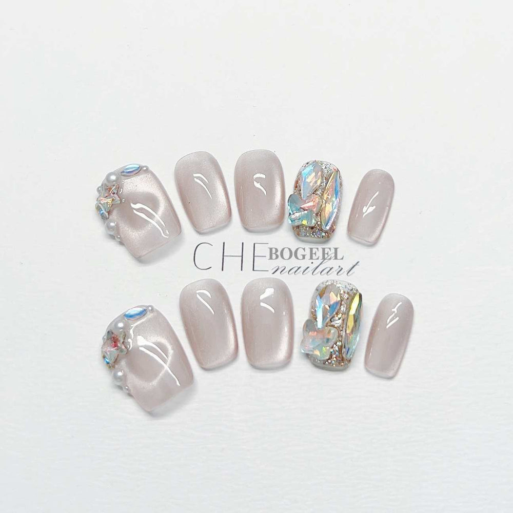 “Iridescent Gems Short Square Fashion Nails”