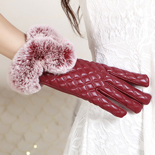 “Pineapple Faux Fur Gloves”