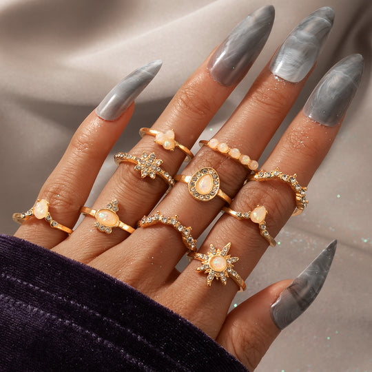 “Elegant Stars Gold Alloy Fashion 10-piece Ring Set”