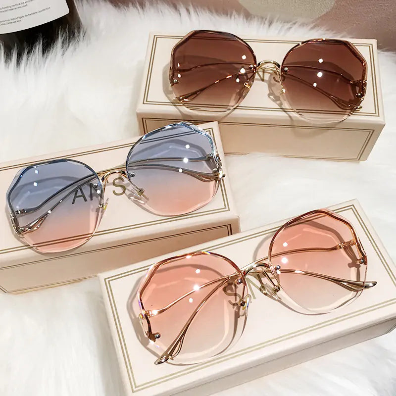 “Tea Gradient Fashion Sunglasses”