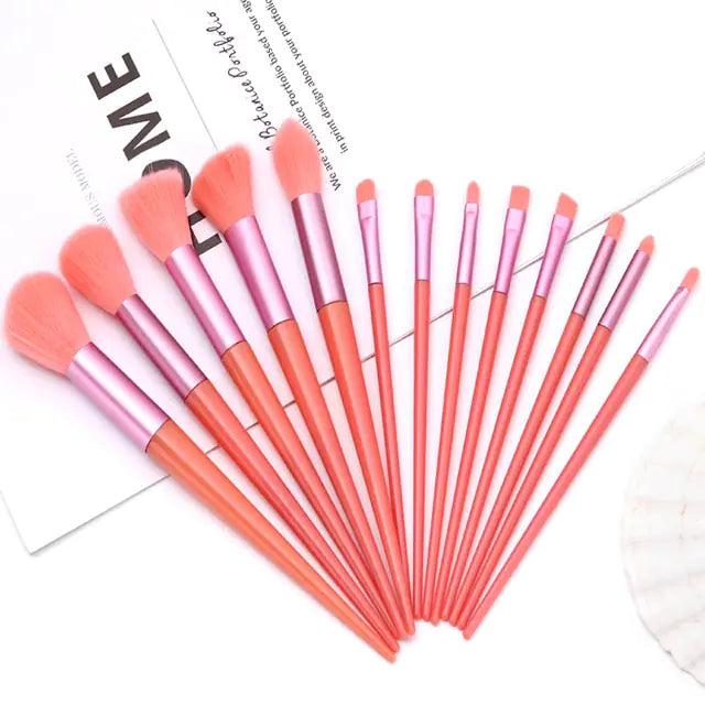 “13 Piece Makeup Brush Set”