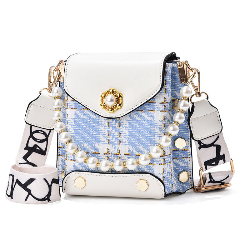 “Pearl Elegance Handbag”