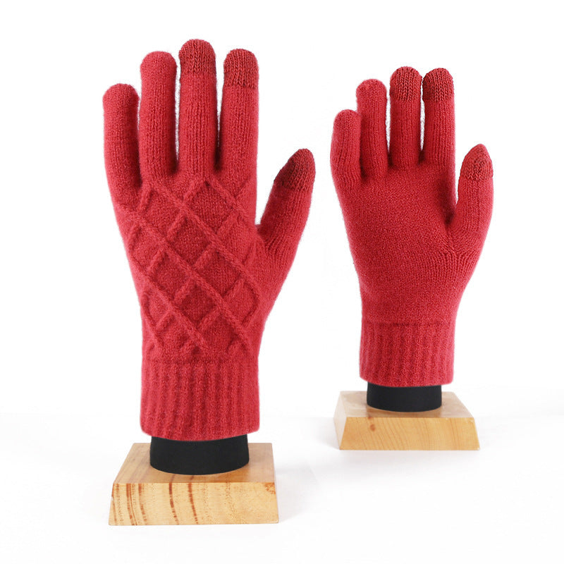 “Cross Stitch Knit Gloves”