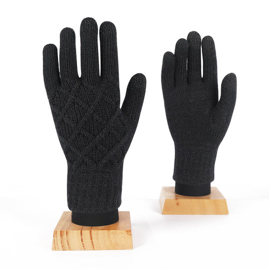 “Cross Stitch Knit Gloves”