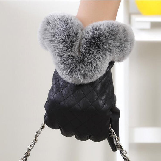 “Pineapple Faux Fur Gloves”