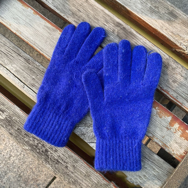 “Everywear Gloves”