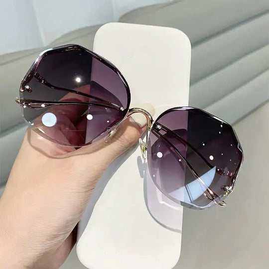 “Tea Gradient Fashion Sunglasses”