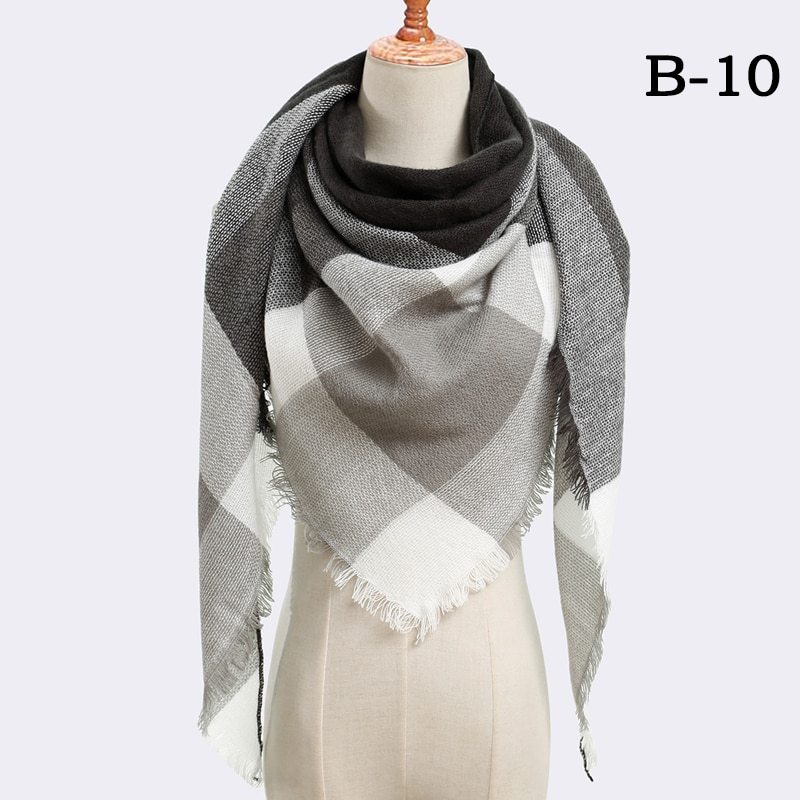 “Triangle Scarf”