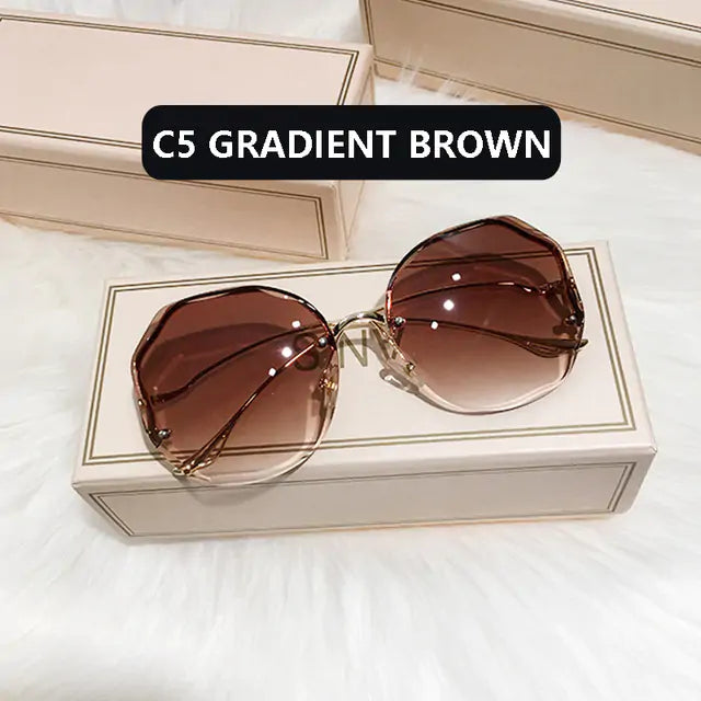 “Tea Gradient Fashion Sunglasses”