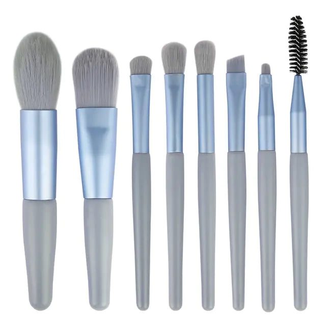 “8 Piece Makeup Brush Set”